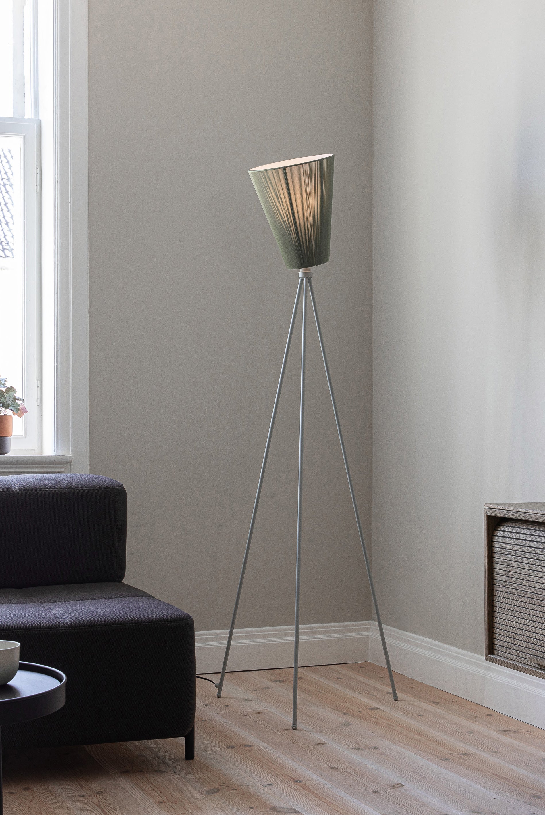 Oslo Wood floor lamp - Image 12