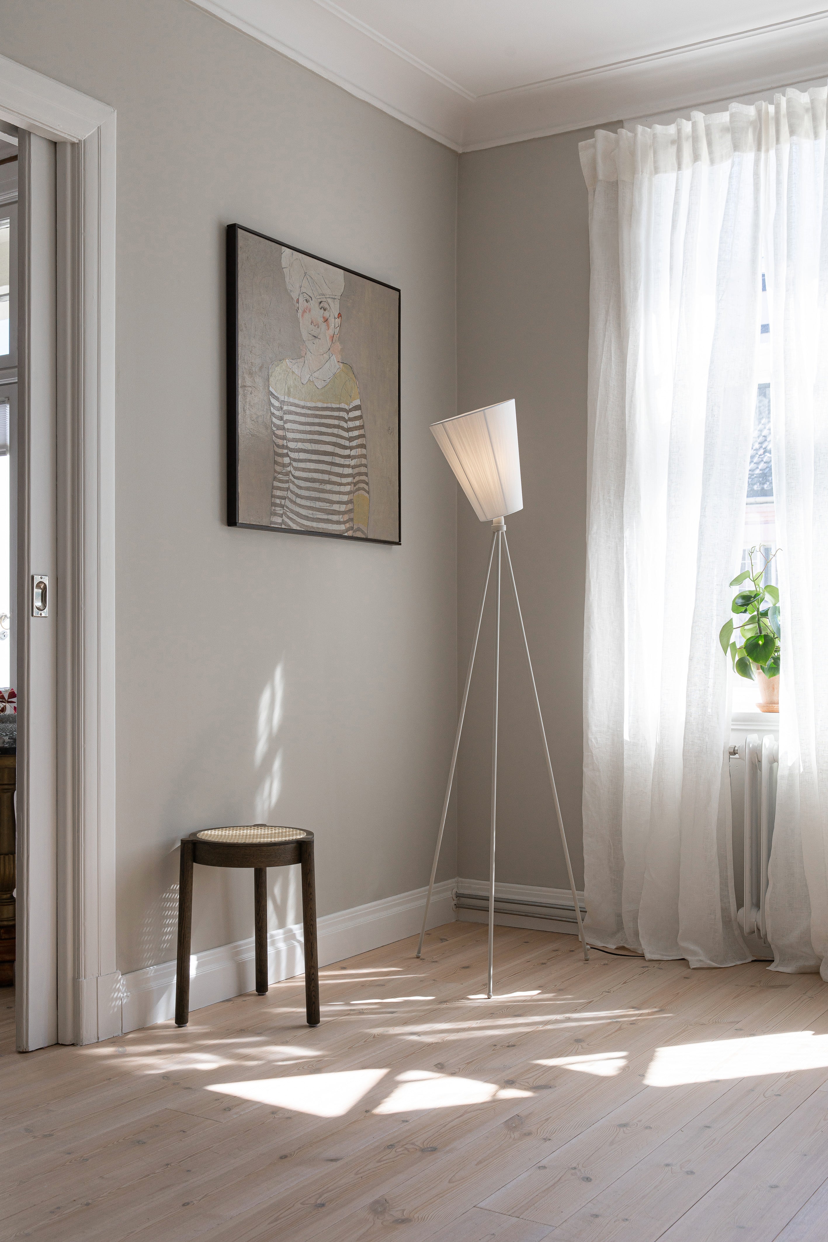 Oslo Wood floor lamp - Image 5
