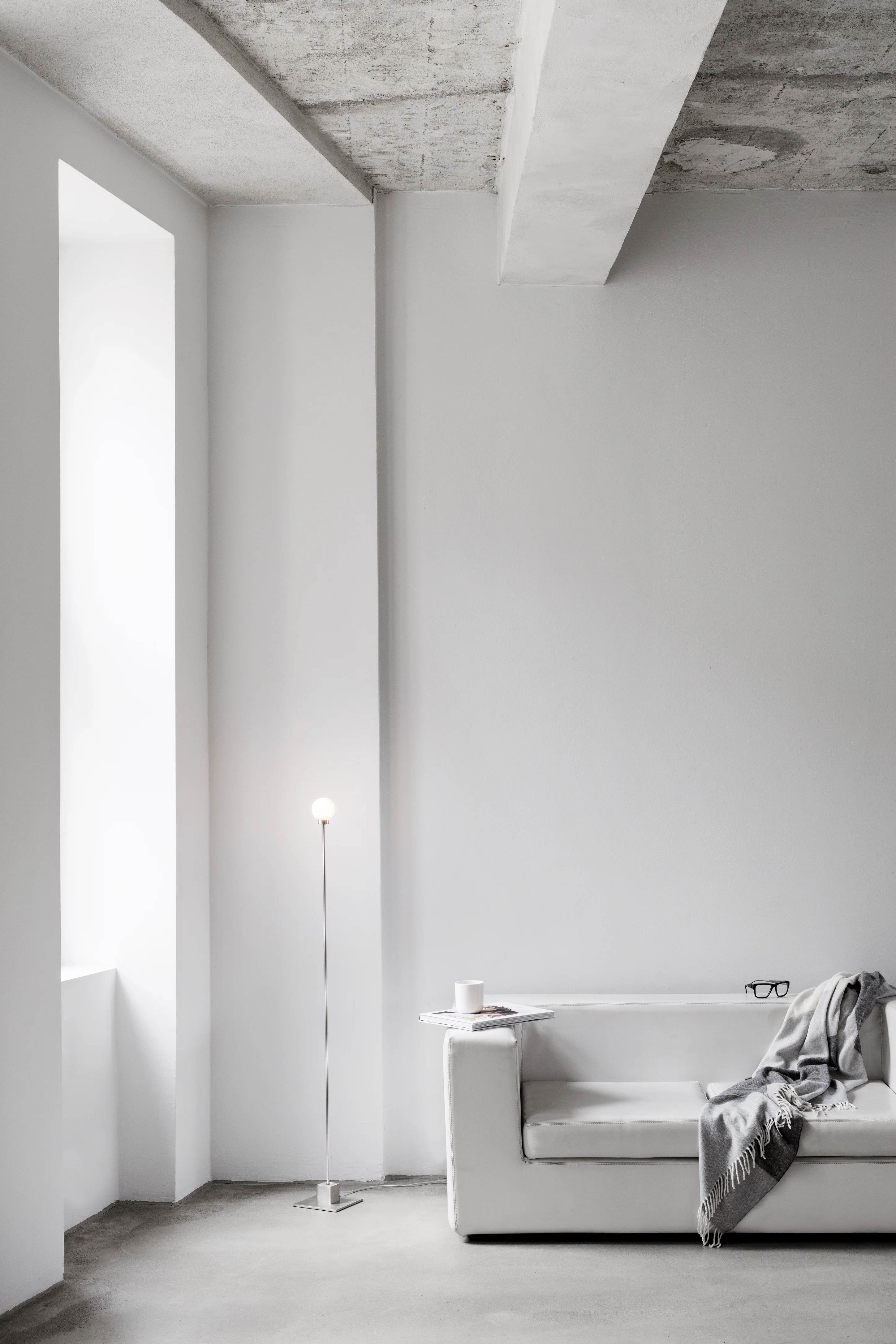 Snowball floor lamp - Image 3