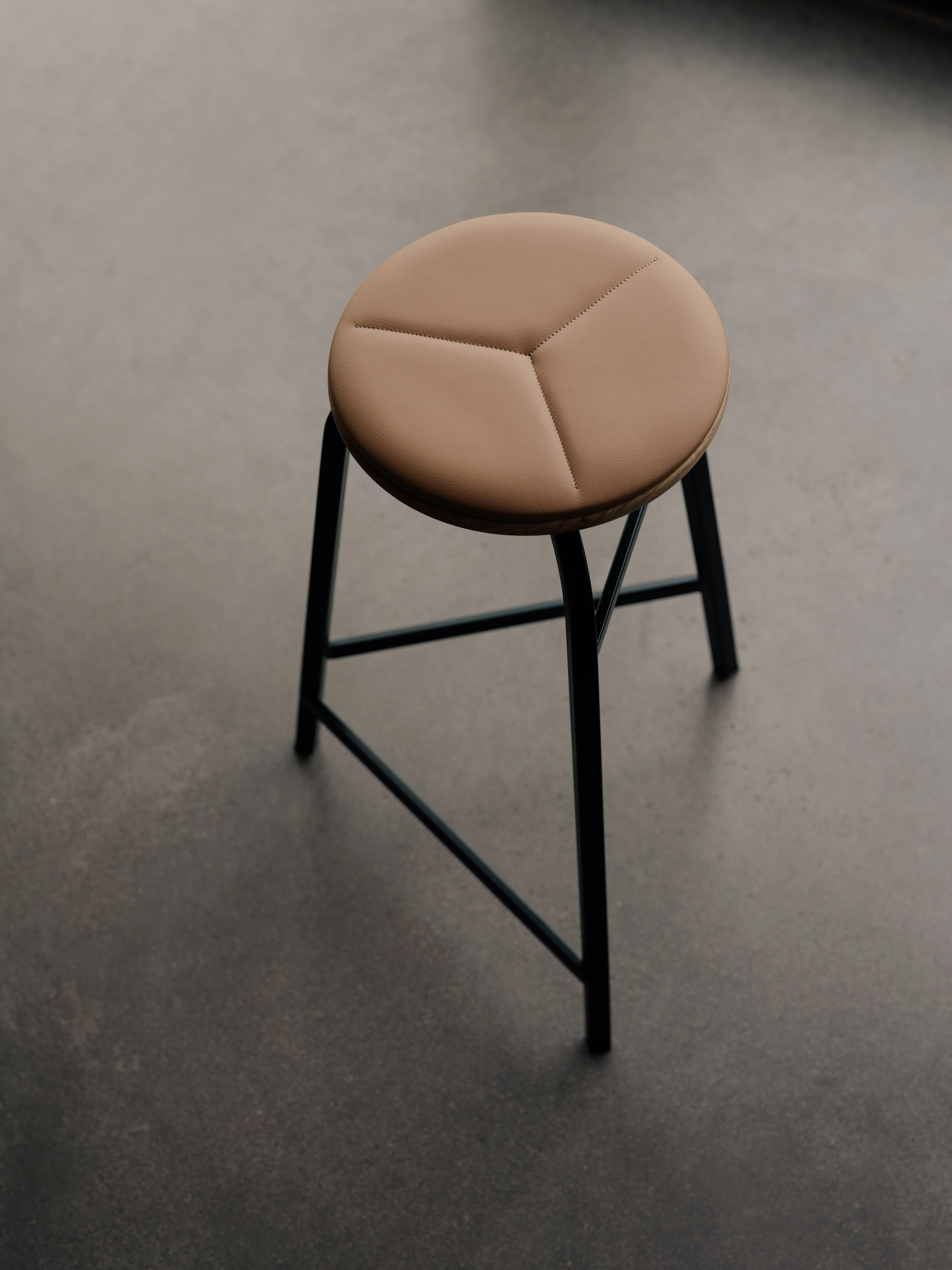 Treble bar stool - Image 7