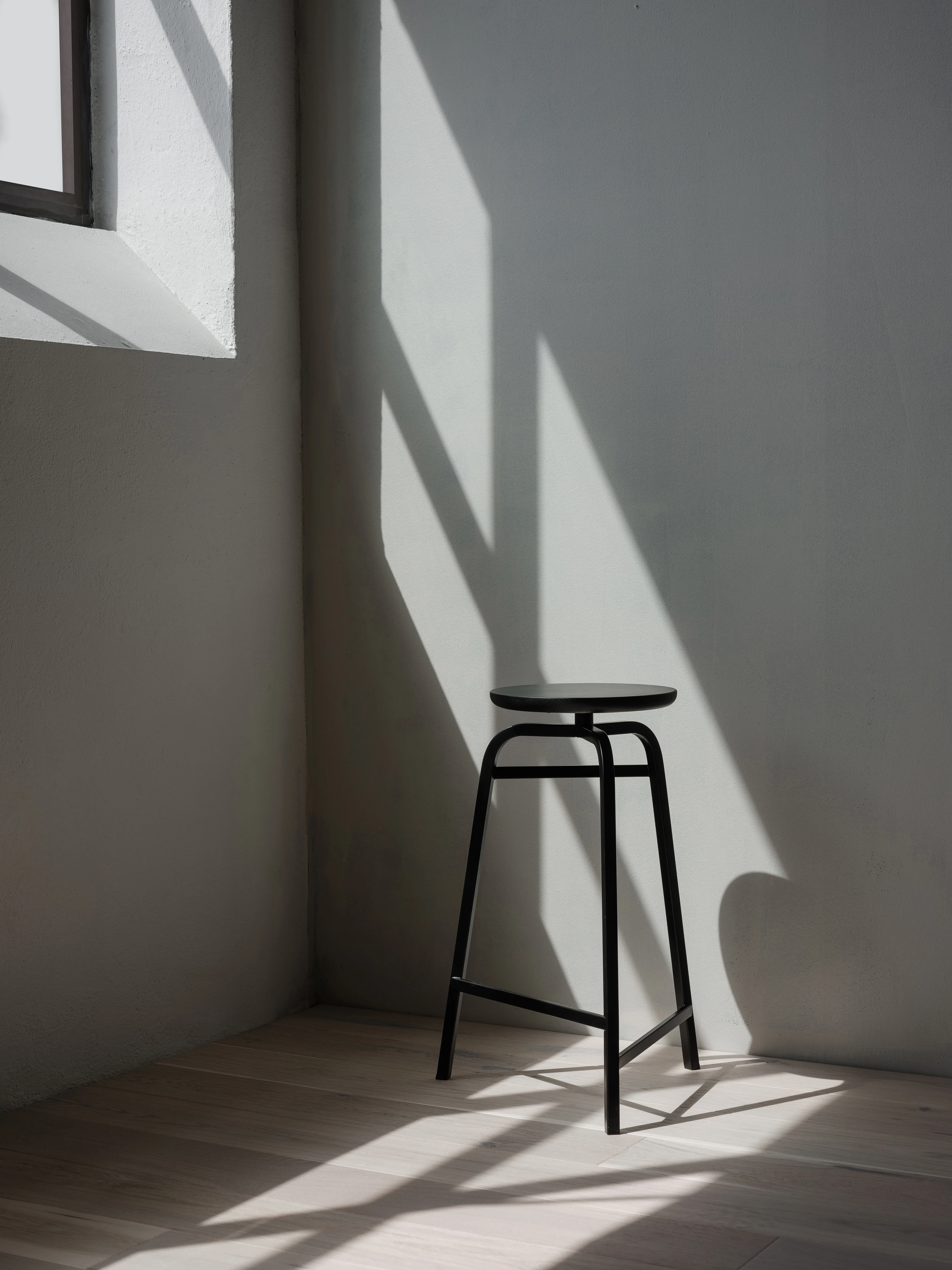 Treble bar stool - Image 8