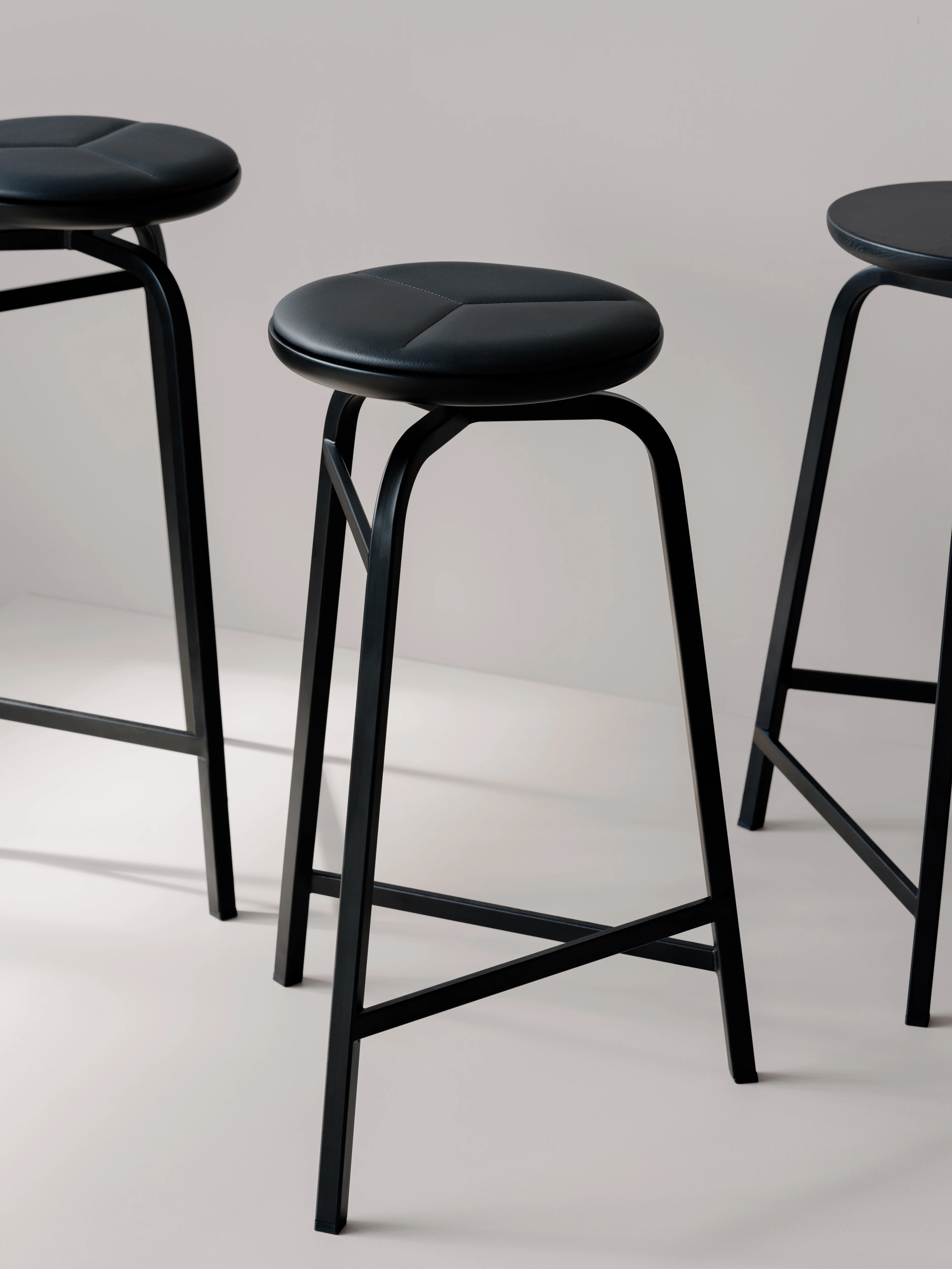 Treble bar stool - Image 9